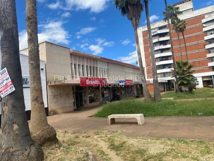 Retail/Shop for Sale in Redcliff, Redcliff