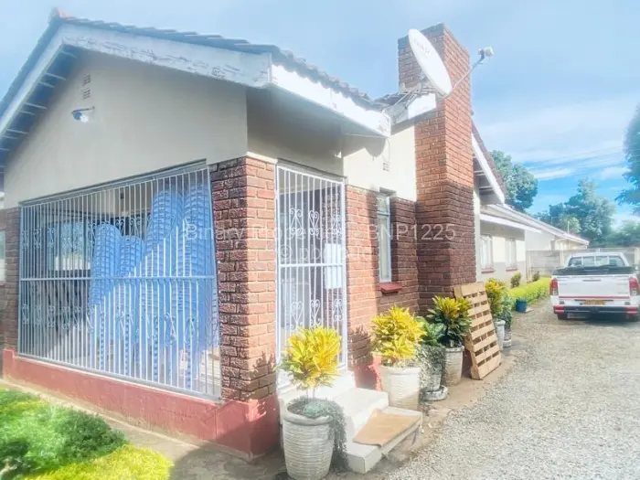 4 Bedroom House to Rent in Marlborough