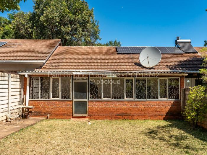 2 Bedroom Cottage/Garden Flat to Rent in Highlands, Harare