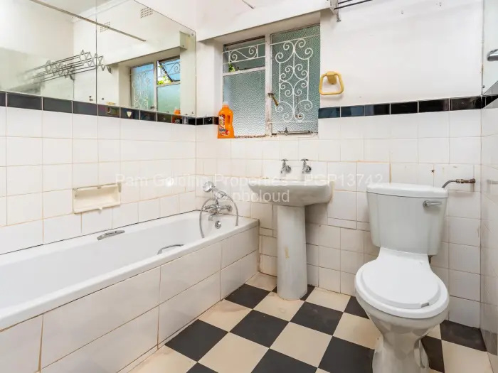 2 Bedroom Cottage/Garden Flat to Rent in Highlands, Harare