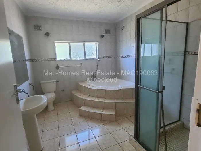 5 Bedroom House to Rent in Borrowdale West, Harare