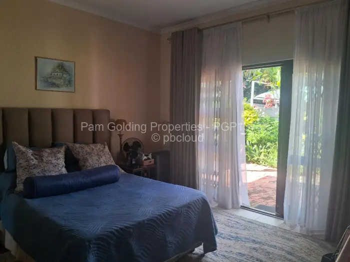 Townhouse/Cluster for Sale in Newlands, Harare