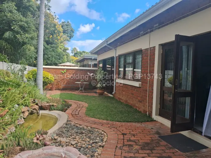 Townhouse/Cluster for Sale in Newlands, Harare