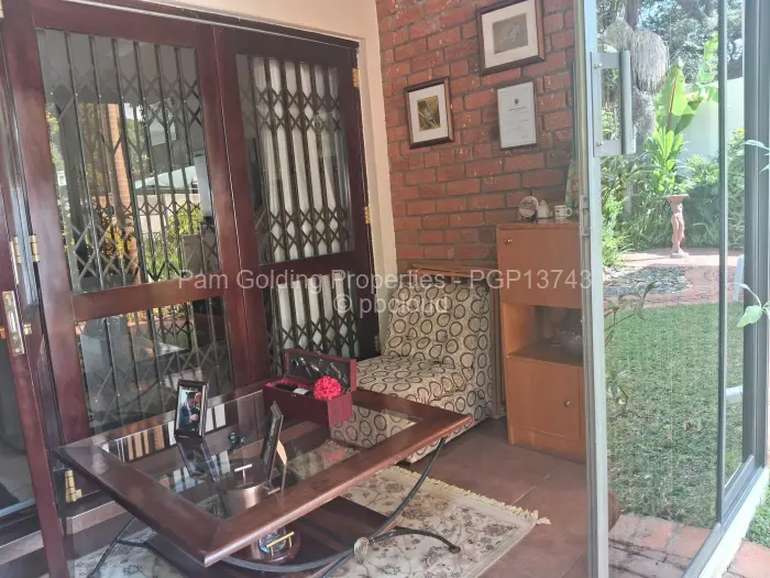 Townhouse/Cluster for Sale in Newlands, Harare