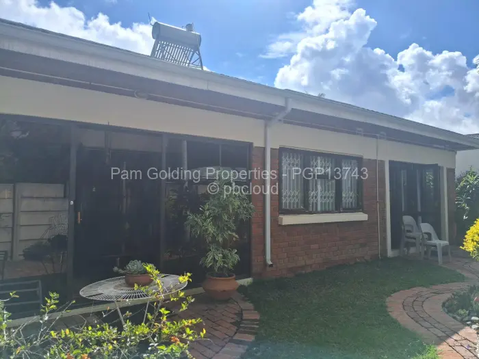 Townhouse/Cluster for Sale in Newlands, Harare