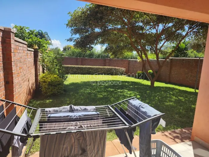 Townhouse/Cluster to Rent in Vainona, Harare