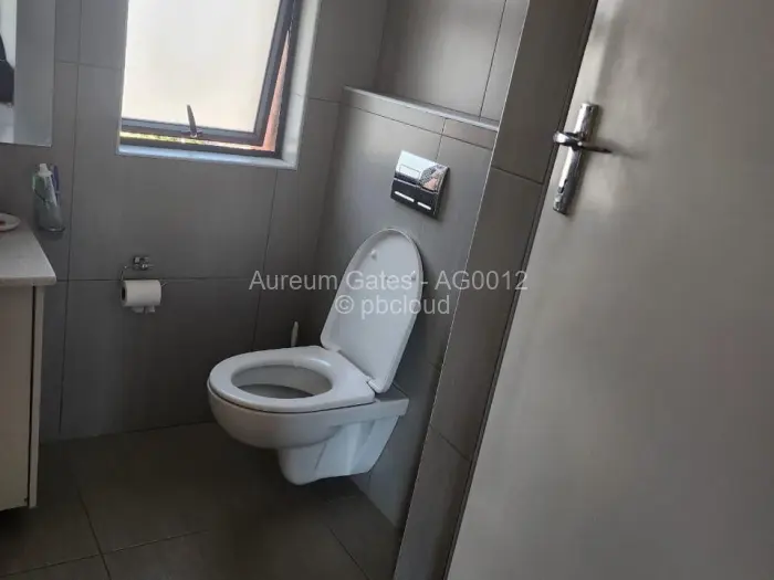 Townhouse/Cluster to Rent in Vainona, Harare