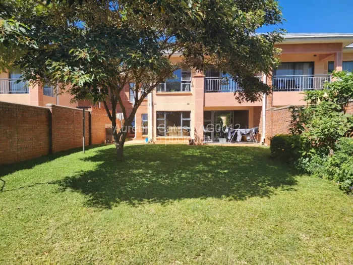 Townhouse/Cluster to Rent in Vainona, Harare