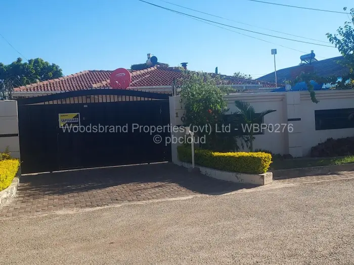 3 Bedroom House for Sale in Manresa, Harare