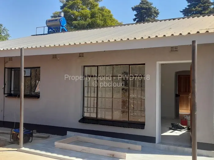 2 Bedroom Cottage/Garden Flat to Rent in Marlborough