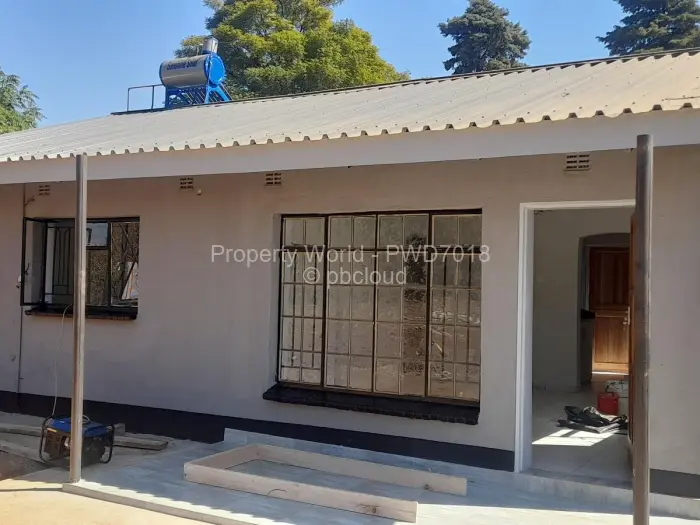 2 Bedroom Cottage/Garden Flat to Rent in Marlborough