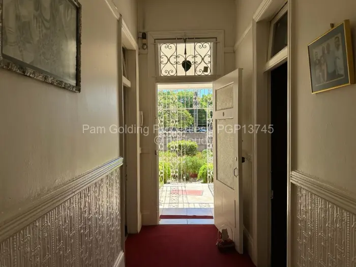 4 Bedroom House for Sale in Bulawayo City Centre, Bulawayo