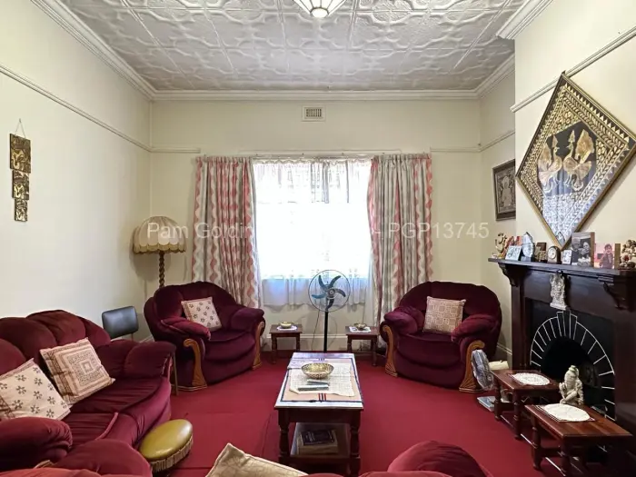 4 Bedroom House for Sale in Bulawayo City Centre, Bulawayo