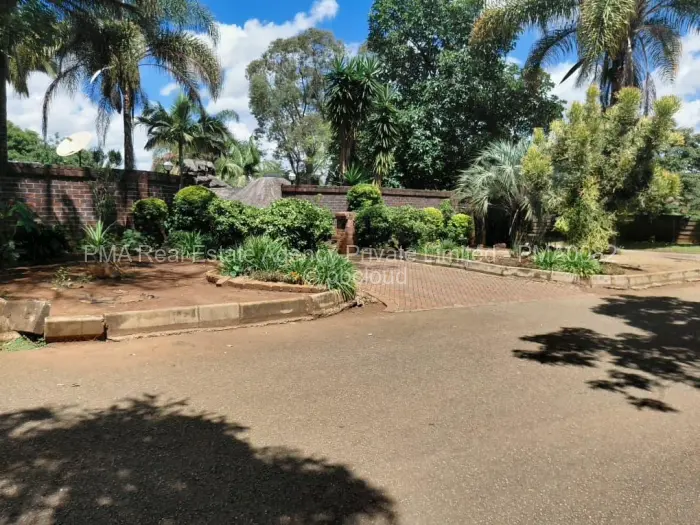 3 Bedroom House for Sale in Vainona, Harare