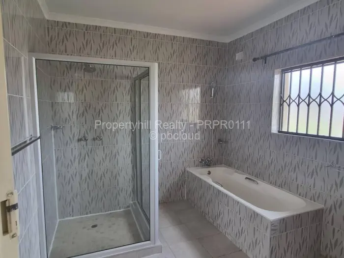 5 Bedroom House to Rent in Mount Pleasant Heights, Harare