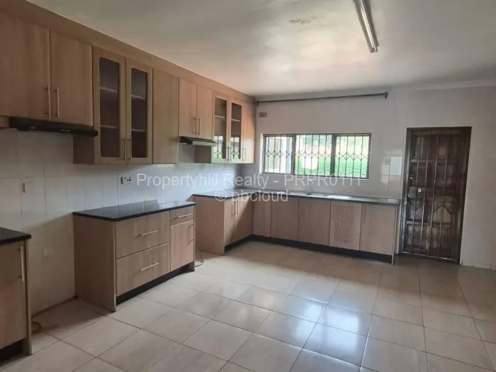 5 Bedroom House to Rent in Mount Pleasant Heights, Harare