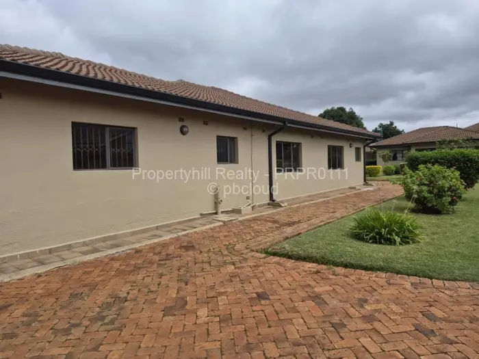 5 Bedroom House to Rent in Mount Pleasant Heights, Harare