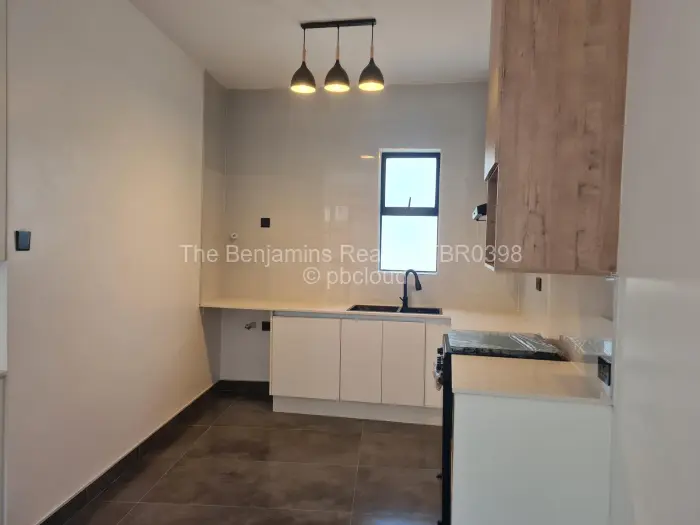 Flat/Apartment to Rent in Strathaven, Harare