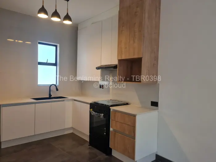 Flat/Apartment to Rent in Strathaven, Harare