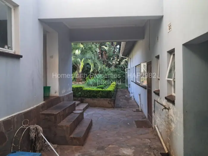 4 Bedroom House to Rent in Borrowdale Brooke, Harare
