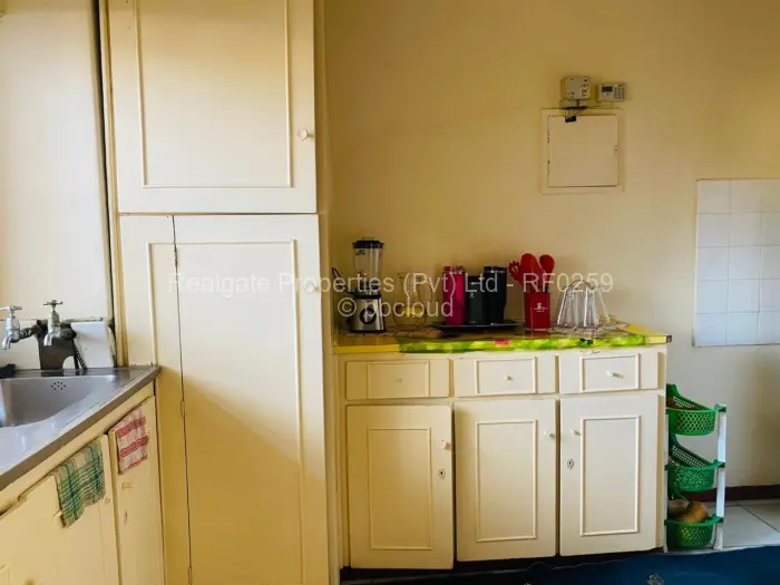 1 Bedroom House for Sale in Bulawayo City Centre, Bulawayo