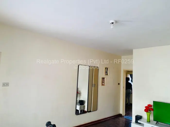 1 Bedroom House for Sale in Bulawayo City Centre, Bulawayo