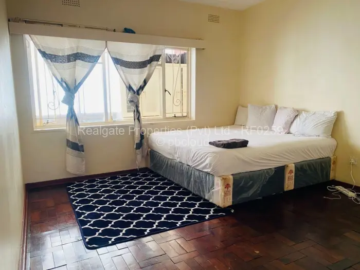 1 Bedroom House for Sale in Bulawayo City Centre, Bulawayo