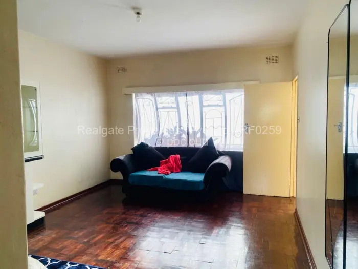 1 Bedroom House for Sale in Bulawayo City Centre, Bulawayo