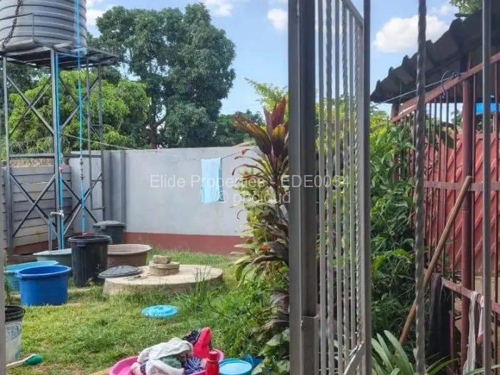 4 Bedroom House for Sale in Budiriro, Harare