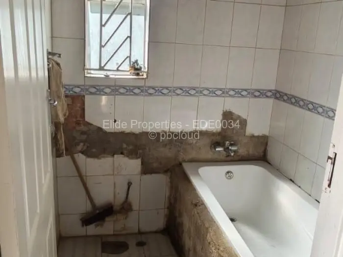 4 Bedroom House for Sale in Budiriro, Harare