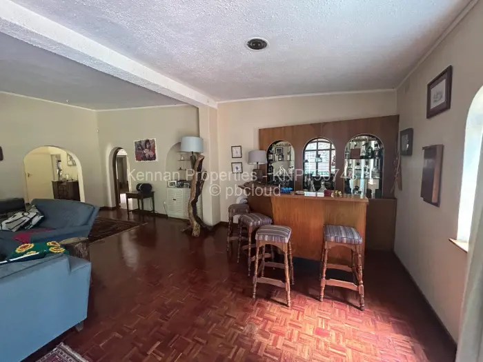 5 Bedroom House to Rent in Avondale
