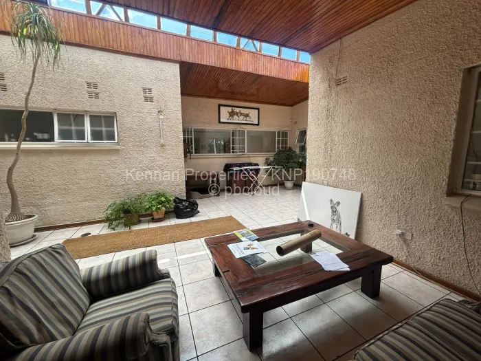 5 Bedroom House to Rent in Avondale