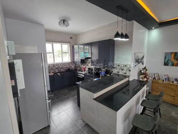 Townhouse/Cluster for Sale in Burnside, Bulawayo