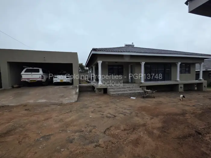 Townhouse/Cluster for Sale in Burnside, Bulawayo