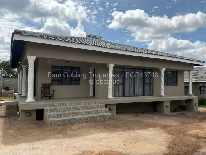 Townhouse/Cluster for Sale in Burnside, Bulawayo