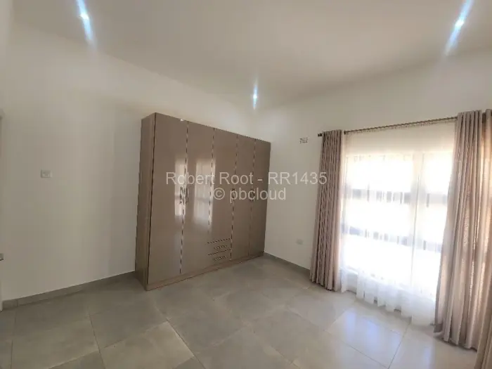 Townhouse/Cluster to Rent in Pomona