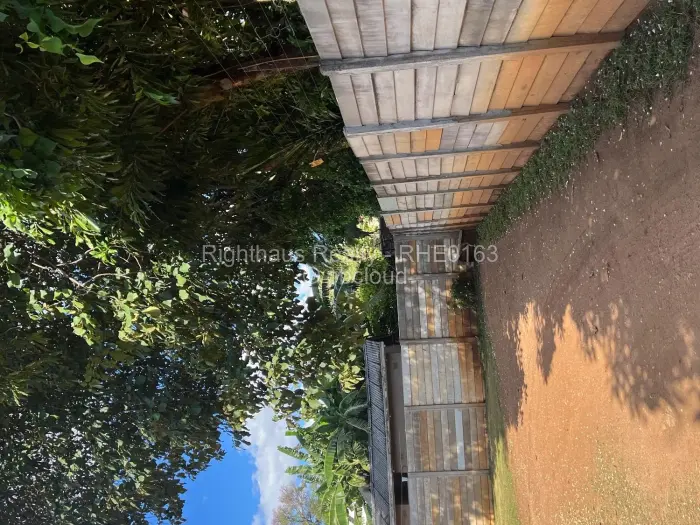 4 Bedroom House for Sale in Alexandra Park, Harare