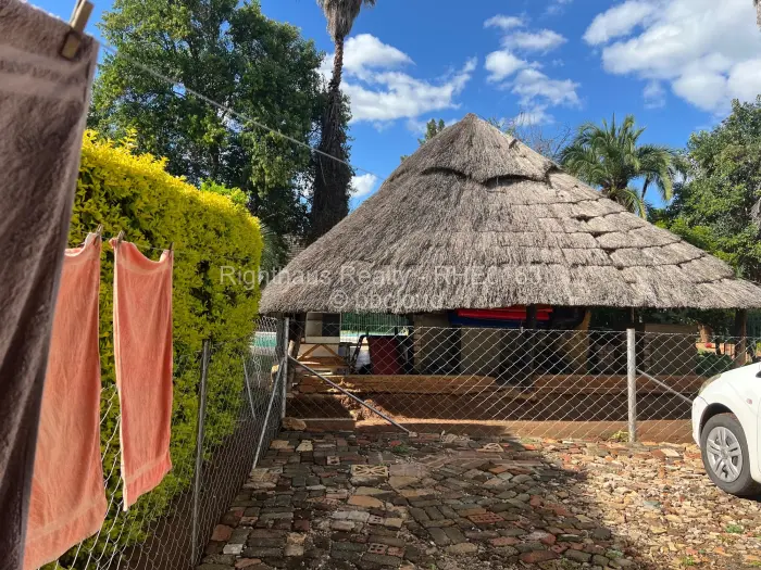 4 Bedroom House for Sale in Alexandra Park, Harare