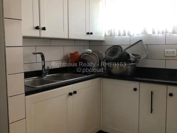 4 Bedroom House for Sale in Alexandra Park, Harare