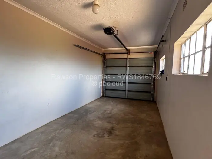 3 Bedroom Cottage/Garden Flat for Sale in Avondale West, Harare