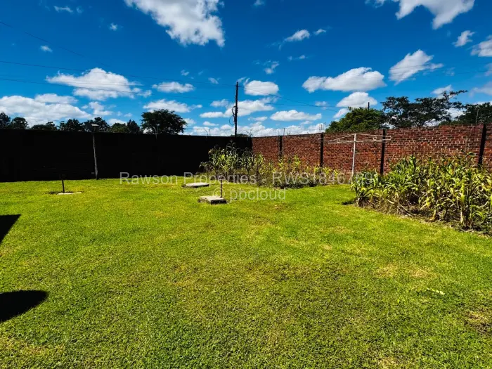 3 Bedroom Cottage/Garden Flat for Sale in Avondale West, Harare
