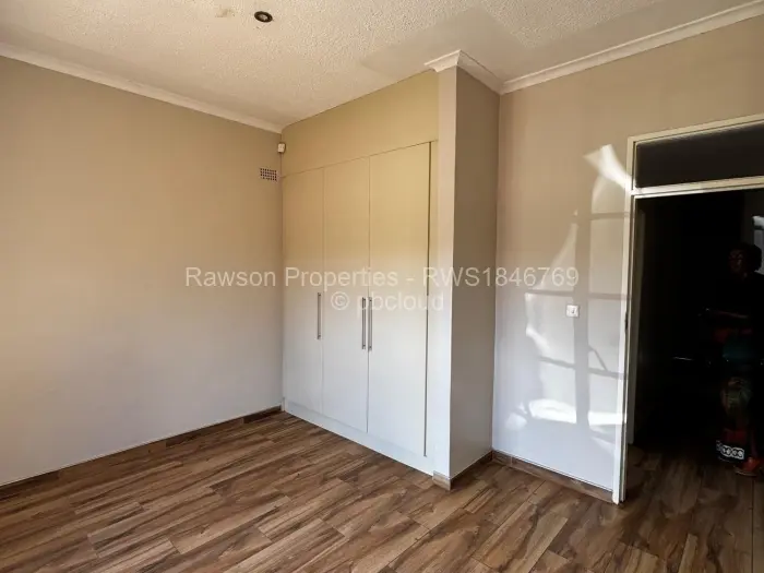 3 Bedroom Cottage/Garden Flat for Sale in Avondale West, Harare