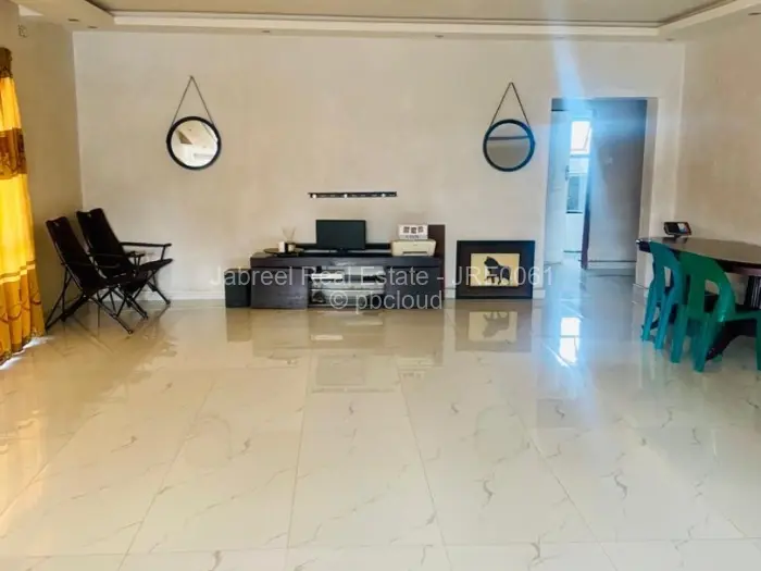 Townhouse/Cluster for Sale in Arlington, Harare