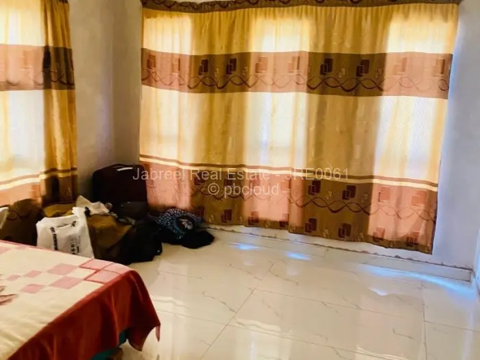 Townhouse/Cluster for Sale in Arlington, Harare