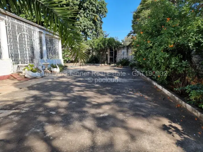 Townhouse/Cluster for Sale in Bulawayo City Centre, Bulawayo