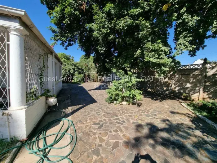 Townhouse/Cluster for Sale in Bulawayo City Centre, Bulawayo