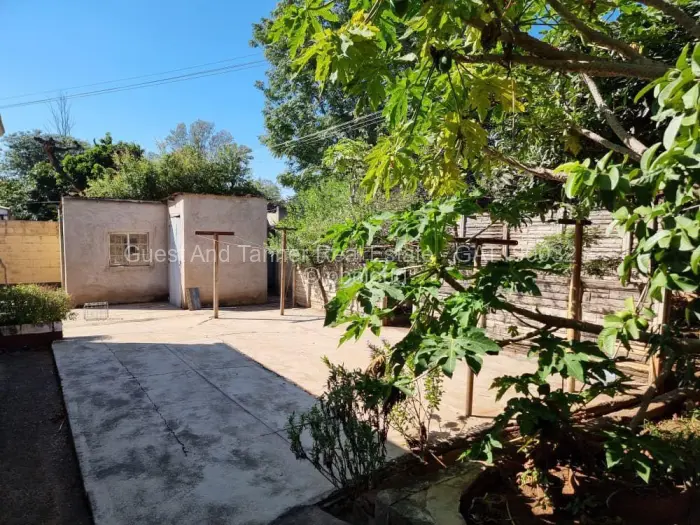 Townhouse/Cluster for Sale in Bulawayo City Centre, Bulawayo