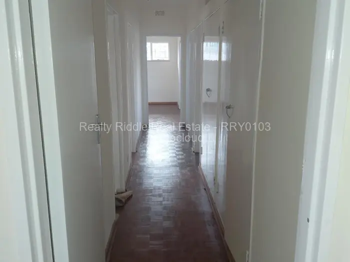 5 Bedroom House to Rent in Belvedere