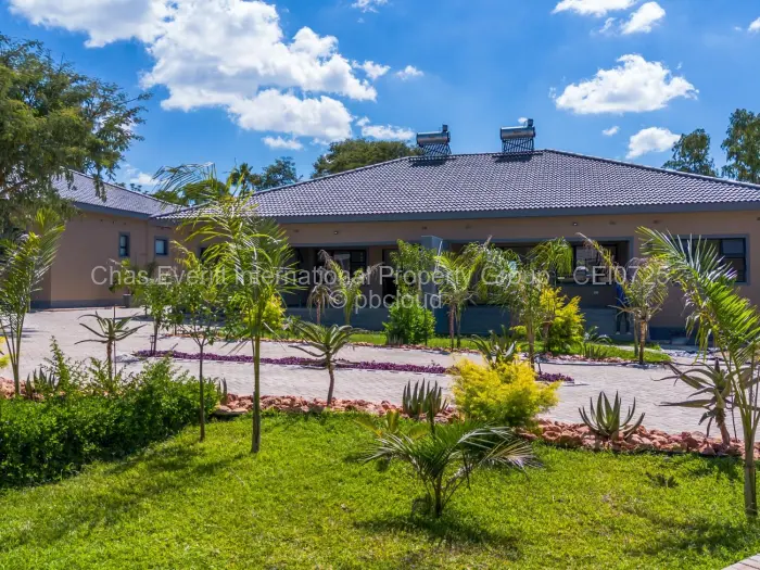 Townhouse/Cluster to Rent in Hillside Byo, Bulawayo