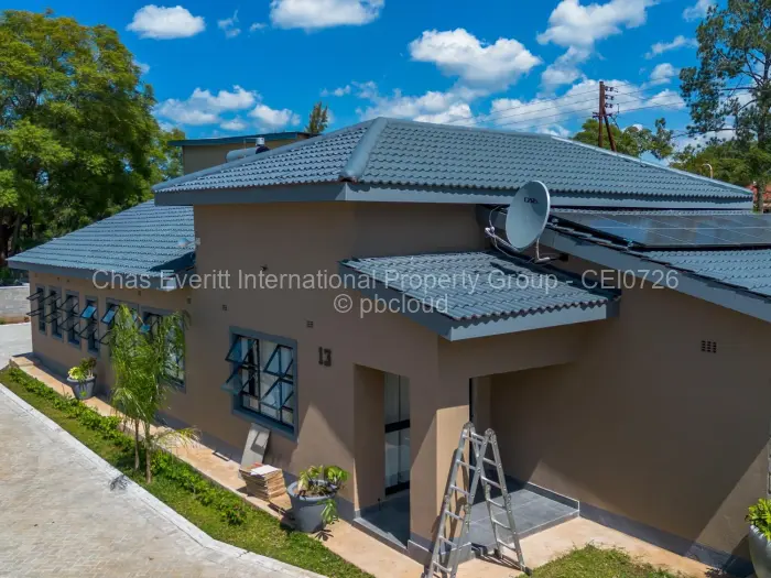 Townhouse/Cluster to Rent in Hillside Byo, Bulawayo